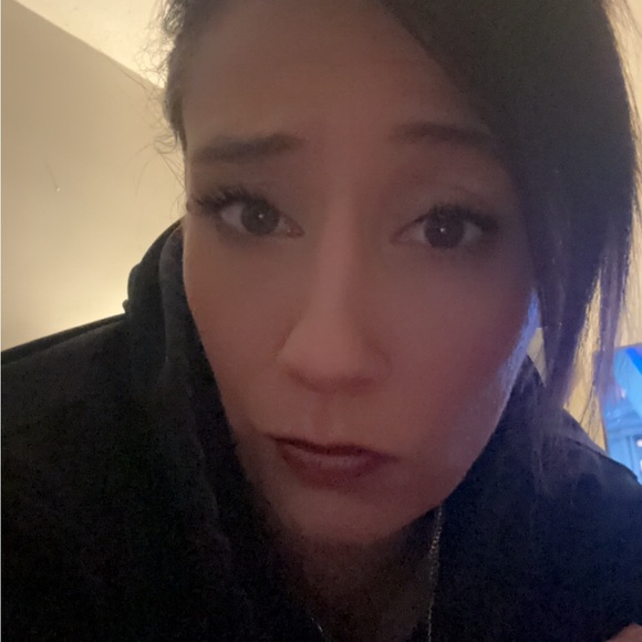 Meet your Posher, Monica - Picture 3 of 3